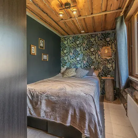 Kelorakkanen Visit * Леви